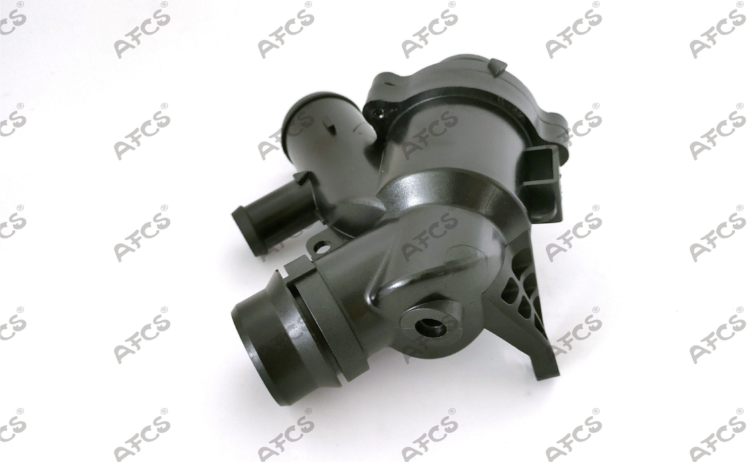 LR035124 LR032135 Engine Coolant Thermostat Housing For Land Rover Discovery 3.0l