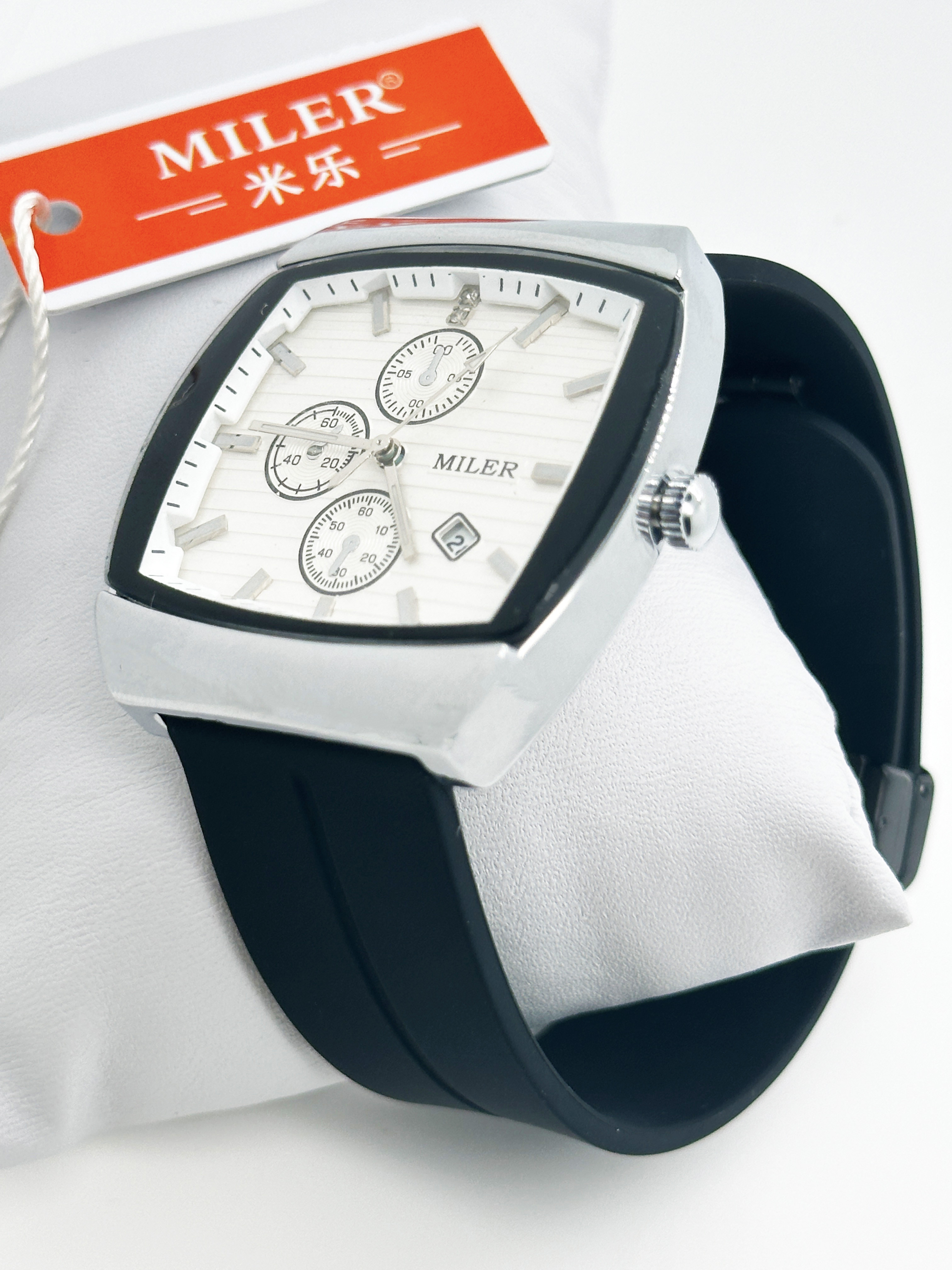 Water Resistant Men's Silicone Watches Quartz Movement Custom Logo