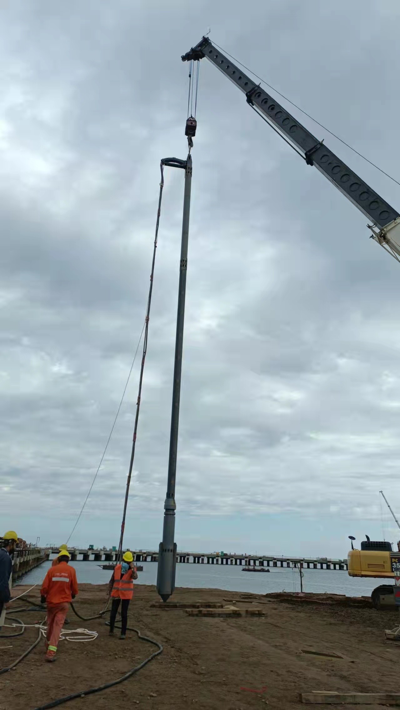 180kw Vibro Compaction Piling Electric Device For Ground Improvement