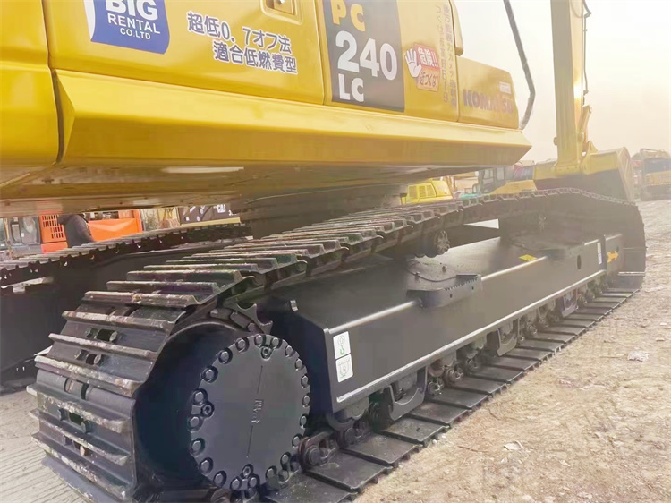 24000 KG Good Condition Original Japan Komatsu PC240-8 Excavator with Hydraulic Valve