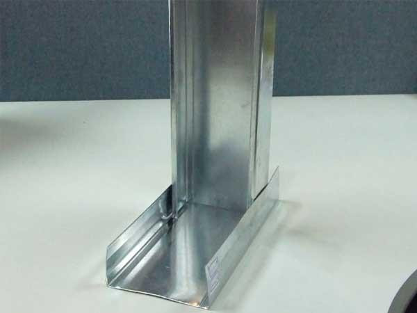 Regular Spangle Galvanized Steel Z90 Purlin C-Profile Channel GI Used For Light Steel House G550 SGC570