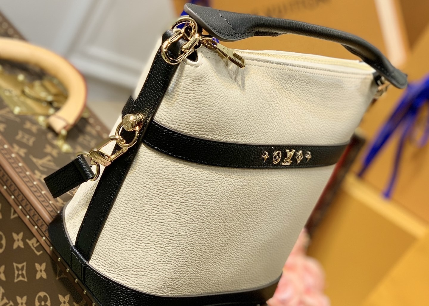 Small Genunie Black Printing Linning 25cm Cowhide Bucket Bag Handhold