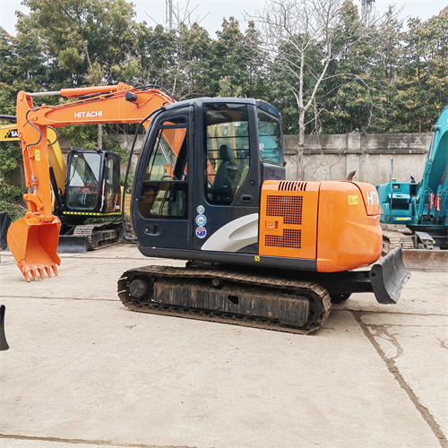 Get Discounted 6T Second Hand Hitachi 60 Excavator with Original Hydraulic Cylinder