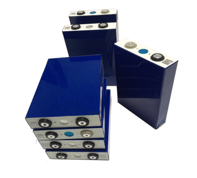 Deep Cycle Prismatic 3.2V 100Ah LiFePO4 Battery Cell For Solar Electronic Vehicle