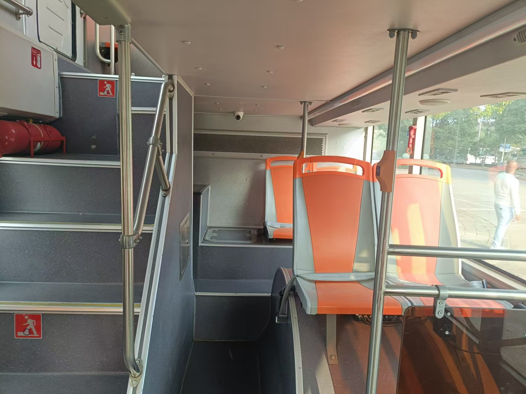 Used Tour Bus Luxury 37 Seats Double Floor RHD Weichai Engine Diesel Coach Bus Sunlong SLK6126
