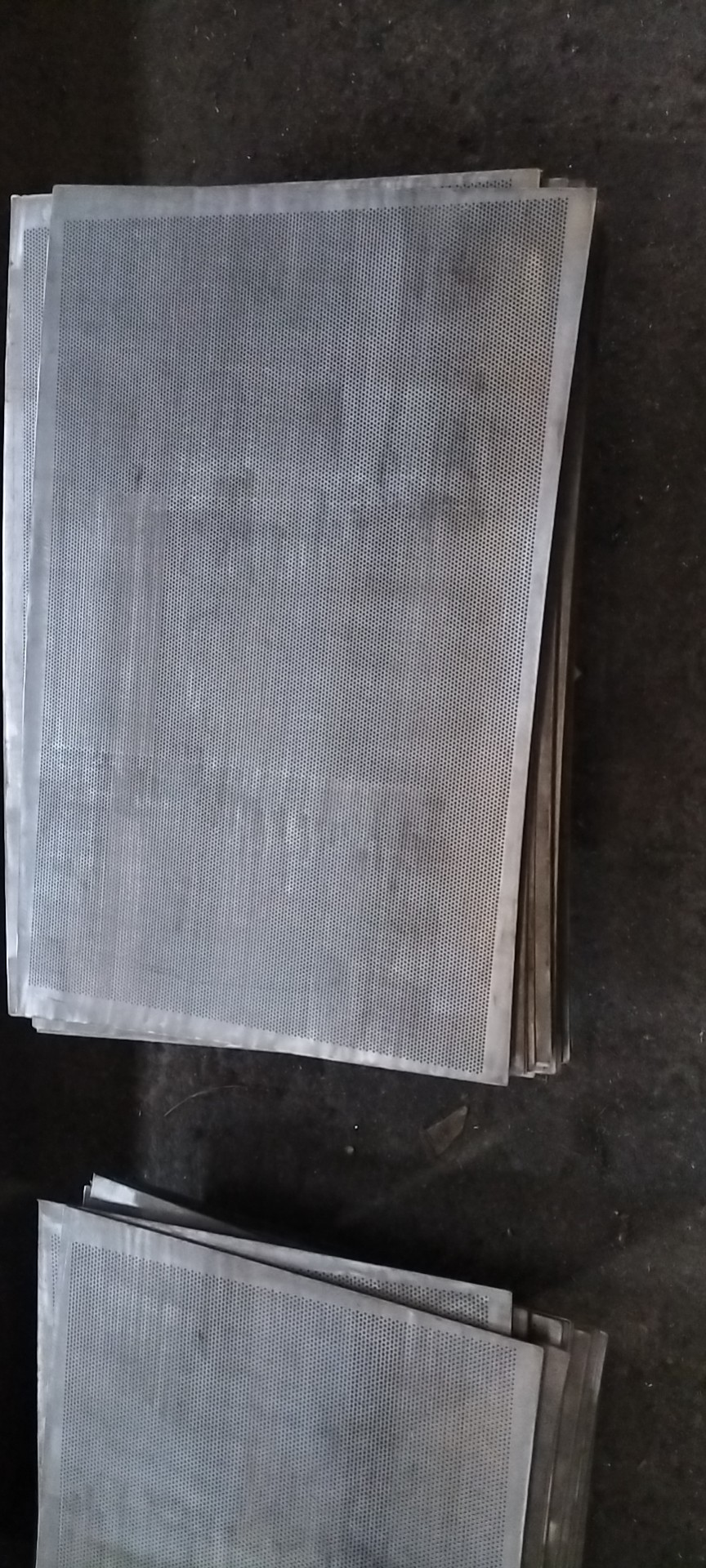 Hot Selling Customized Agricultural Harvester Spare Parts Perforated Metal Mesh/Sieve Plate