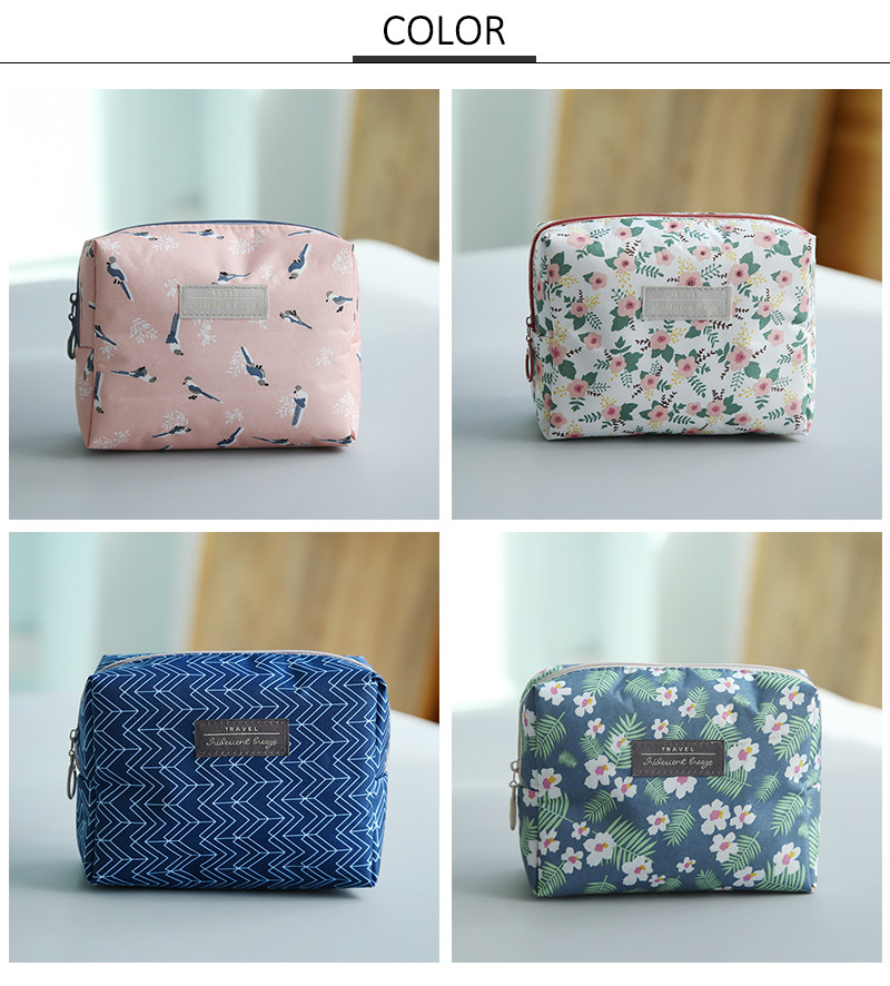 Water Repellent Polyester Cosmetic Bag With Flower Patterns