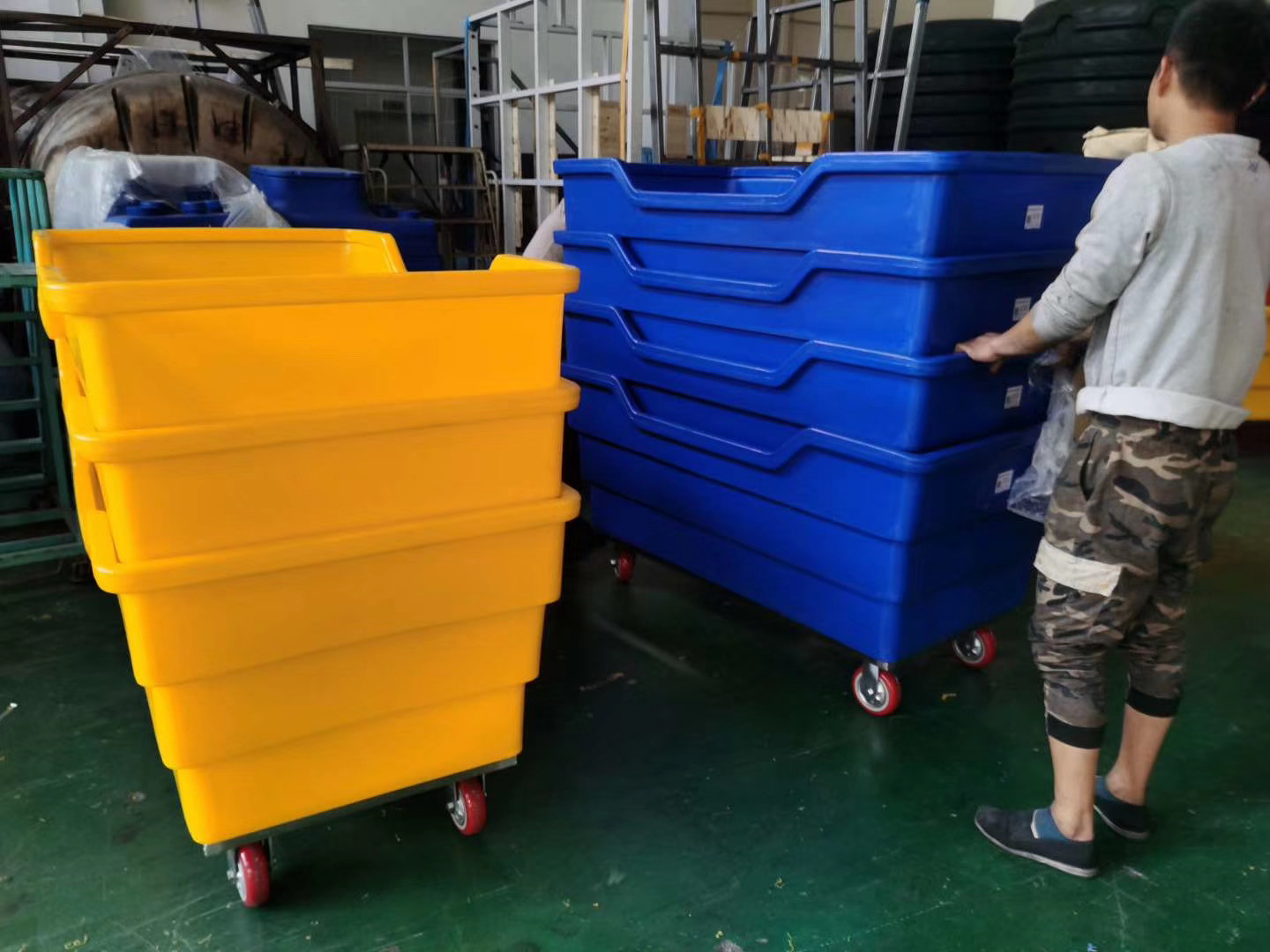 400-800kg Poly Box Truck Half Opening Poly Linen Commercial Laundry Trolley On Wheels