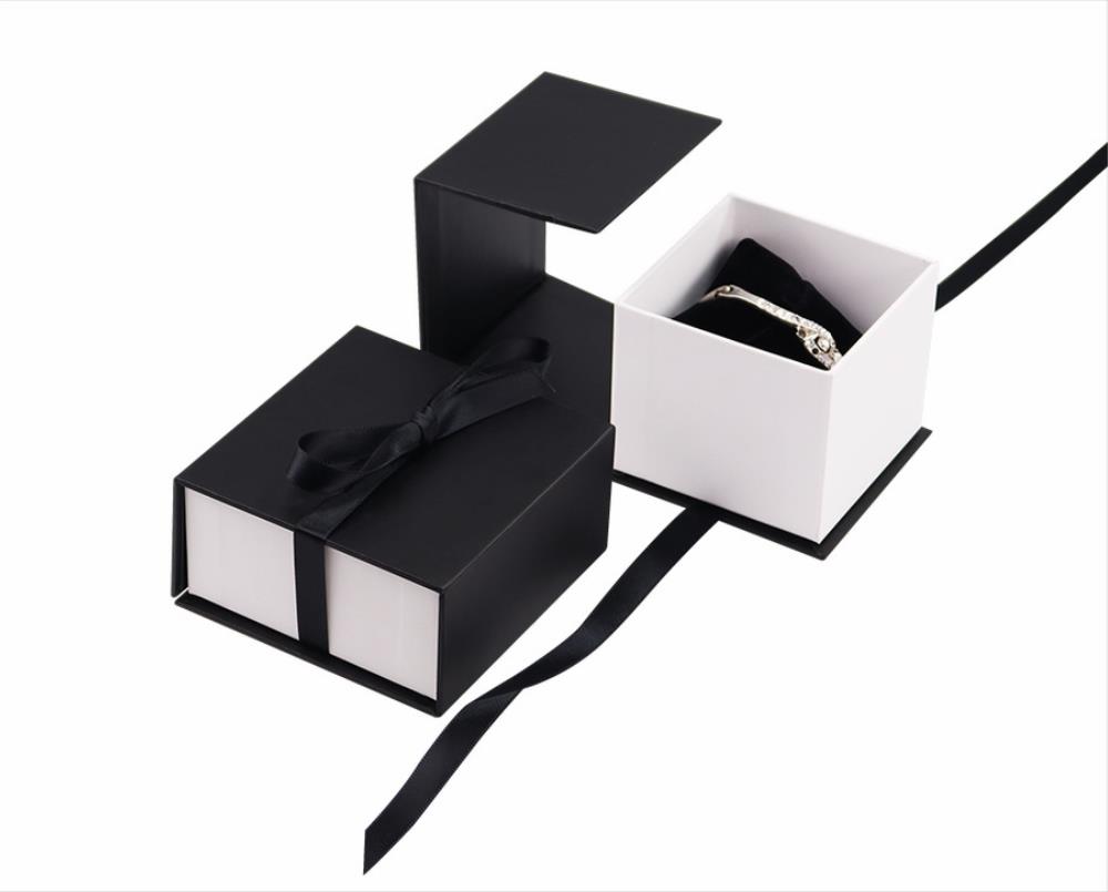 Small Fancy Paper Wedding Ring Holder Box Jewelry Rigid Cardboard Box With Flap Lid