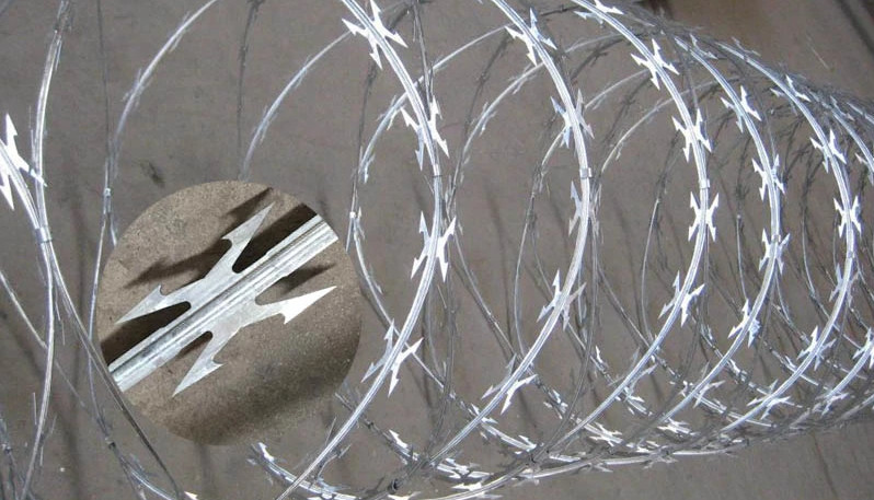 Green 8m Concertina Barbed Wire BTO-22 Concertina Razor Wire