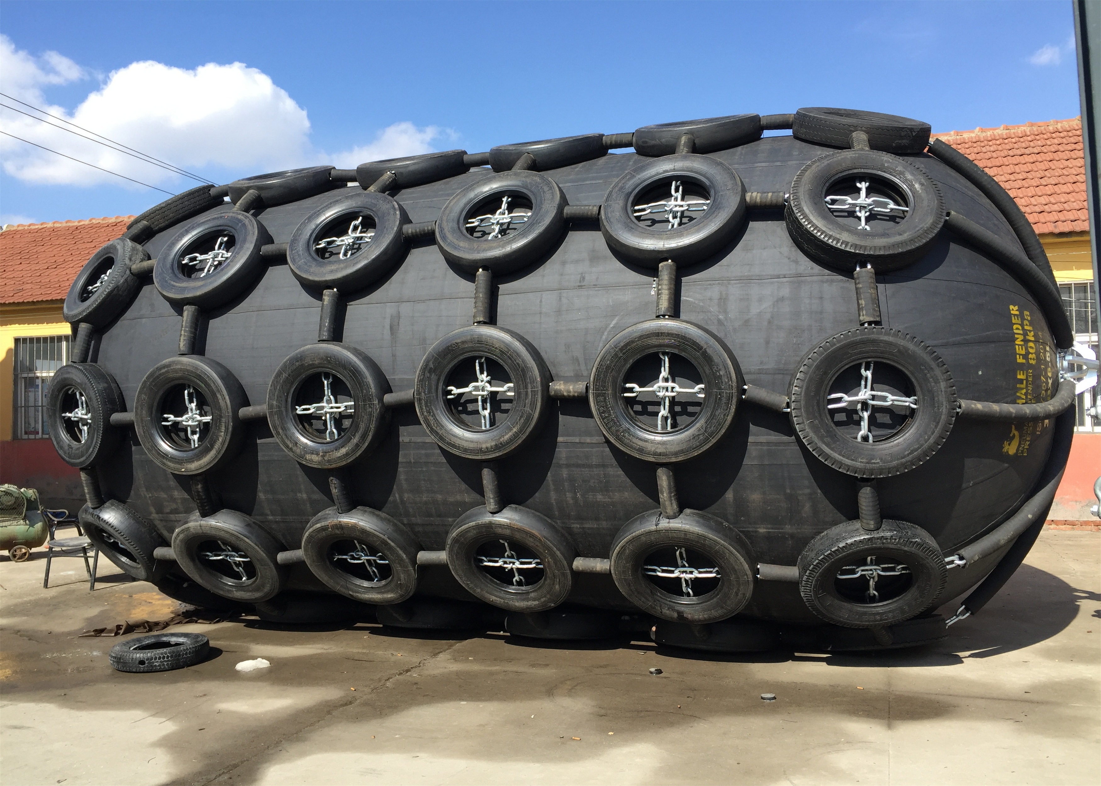 Dock Ship Use Inflatable Marine Rubber Fender Long Life Warranty Period