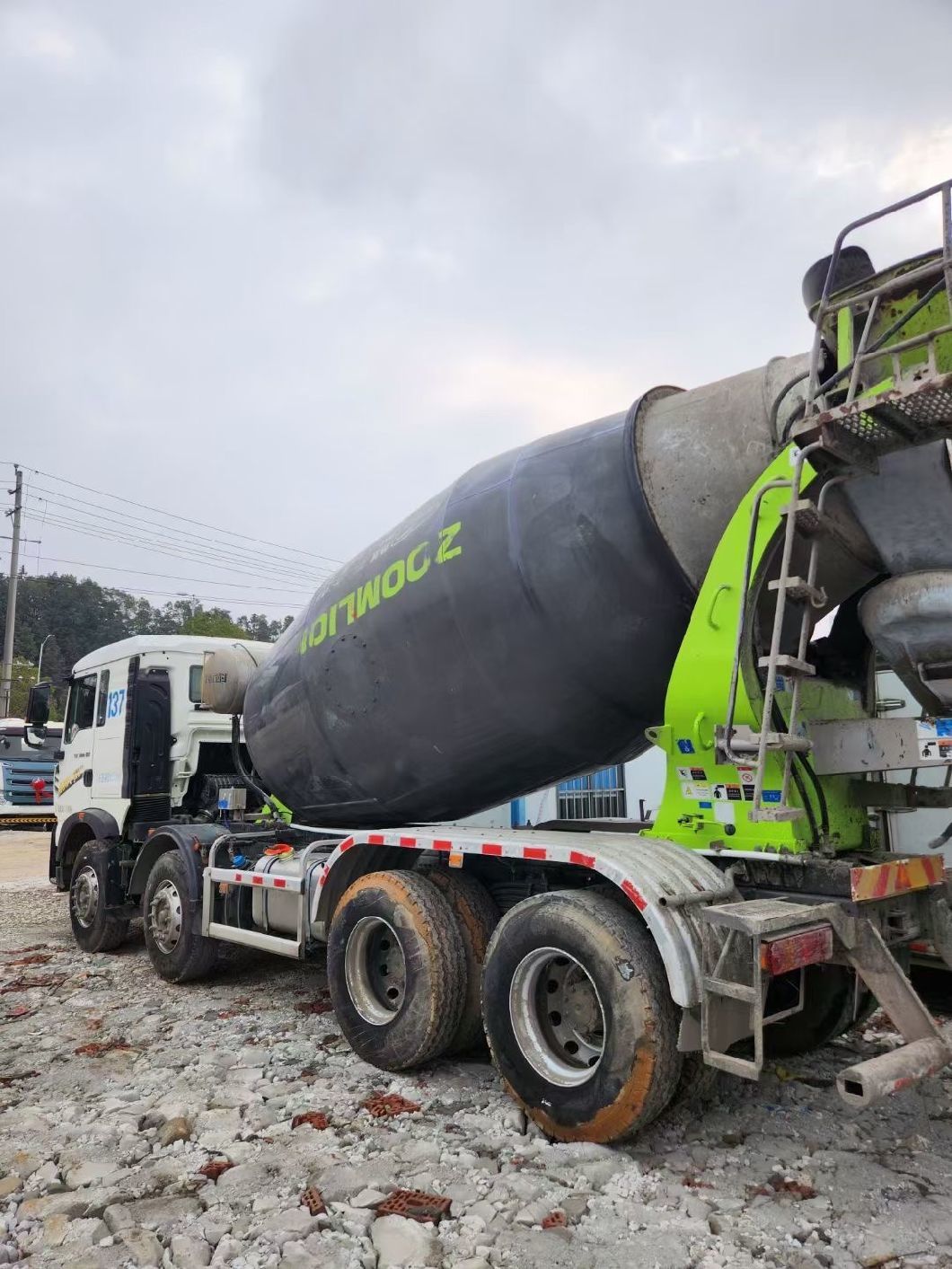 HOWO 2022 New 12m3 Concrete Mixer Truck for Sale