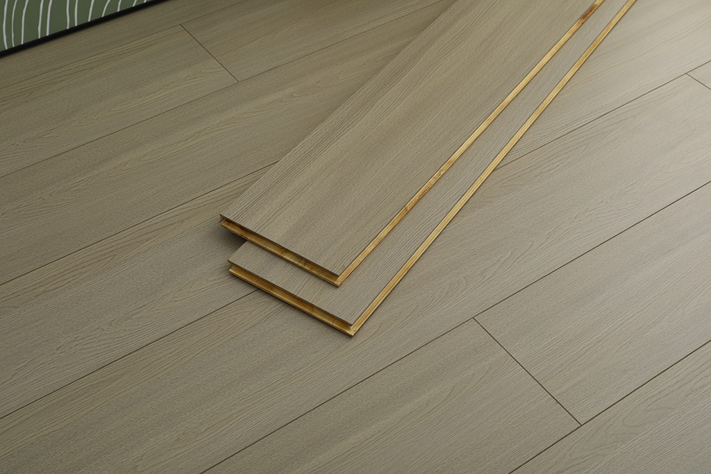 Three-Layer Oak Engineered HPL Flooring with AB Grade and Formaldehyde-Free Material