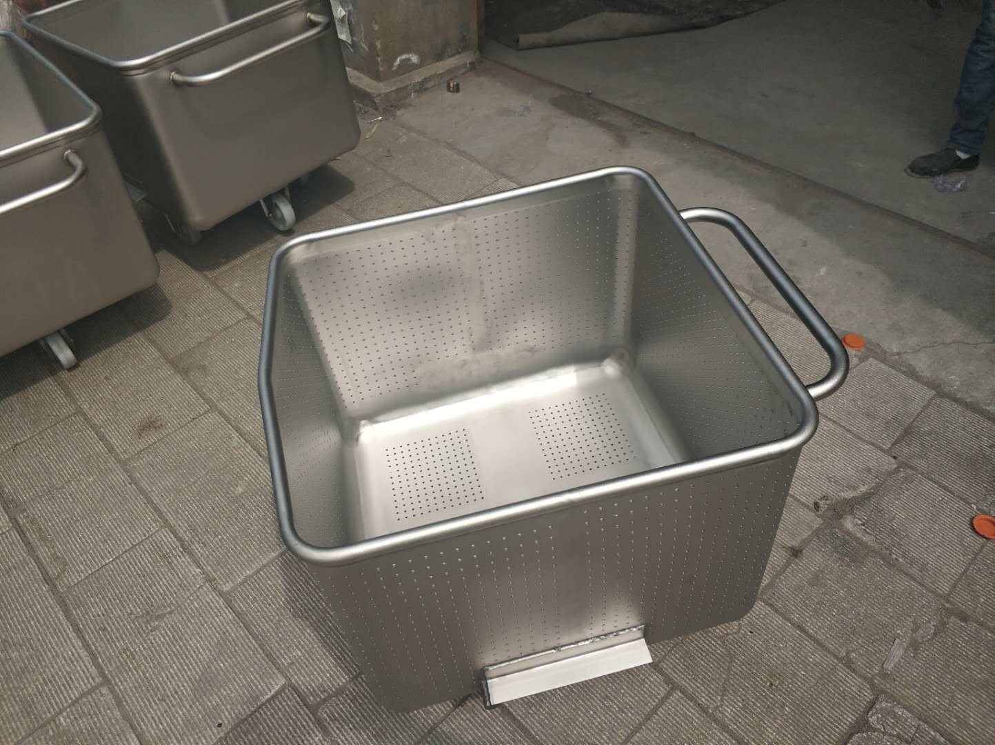 JF Sheet Metal Stainless Steel Meat Trucks Dough Troughs