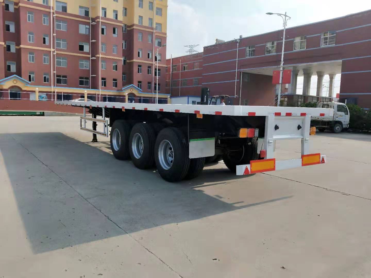 20ft 40ft Container Transport Flat Bed Trailer 3 Axle Flatbed Semi Trailer Moving Shipping