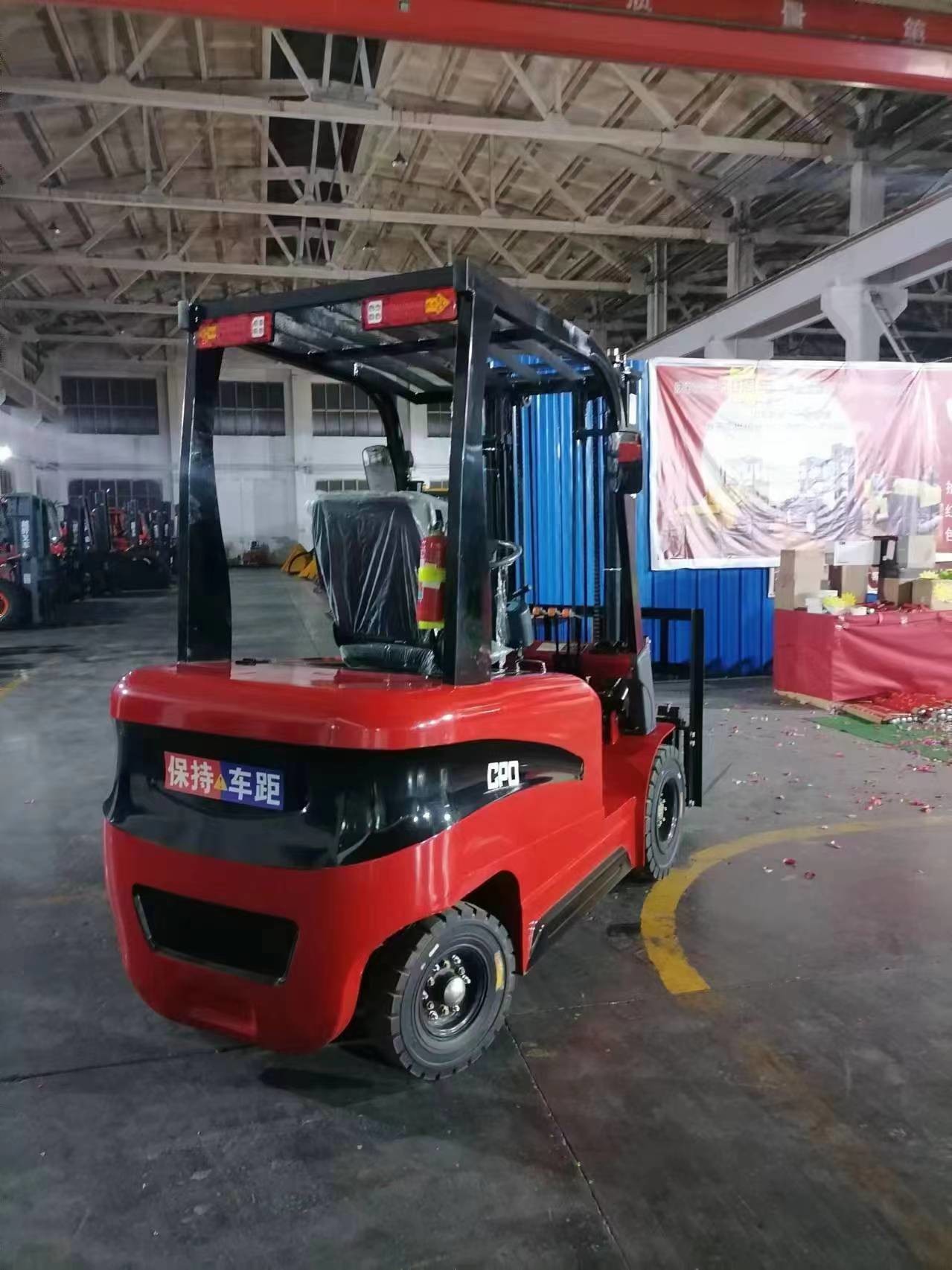 Brand new mini diesel forklifts and brand new mini electric forklifts