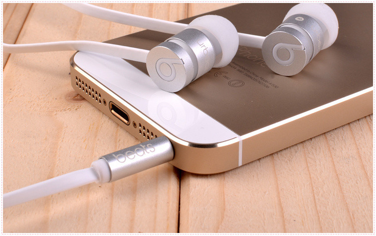 Beats by Dr. Dre urBeats In-Ear Headphones - Gold made in china grgheadests.com