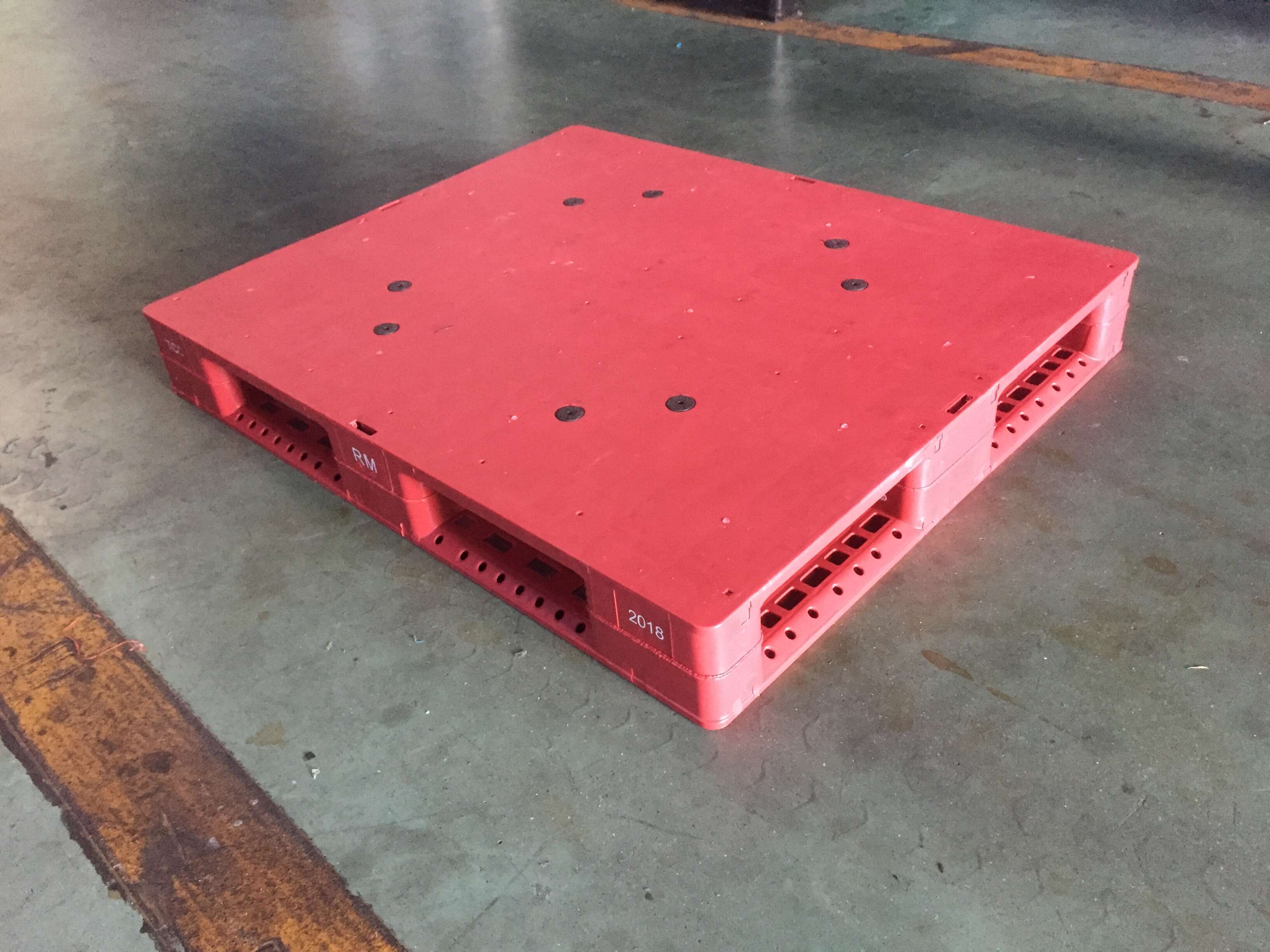 high quantity low price bigger plastic pallets for sale hygienic plastic pallet