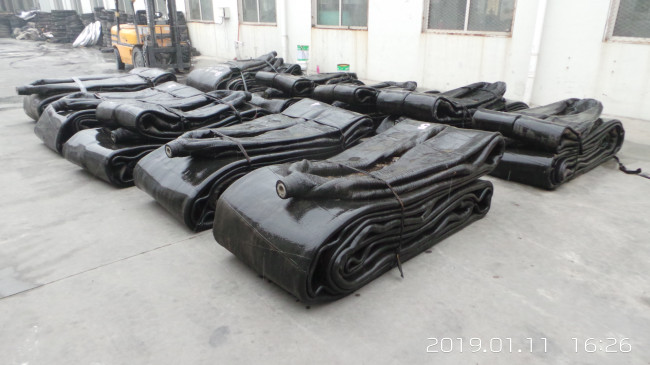 Industrial Heavy Lifting Airbags Durable Rubber Moving Marine Airbag For Ship Launching