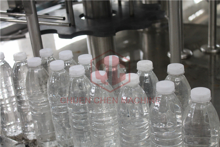 3000BPH Small Capacity Water Bottle Packing Machine For Glass And Plastic Bottle