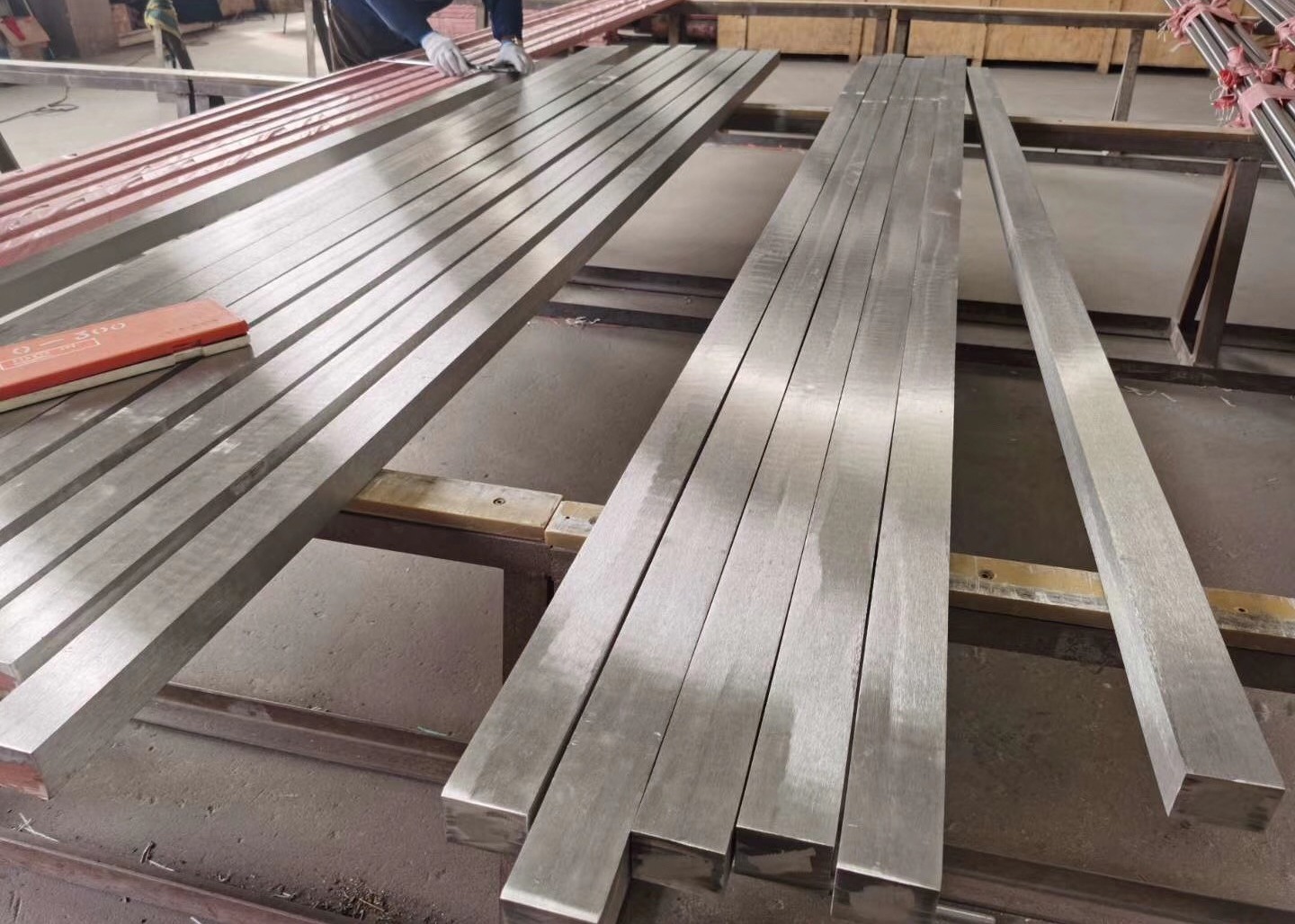Stainless Steel Bars Flat Square Round Hexagonal Shapes 304 316