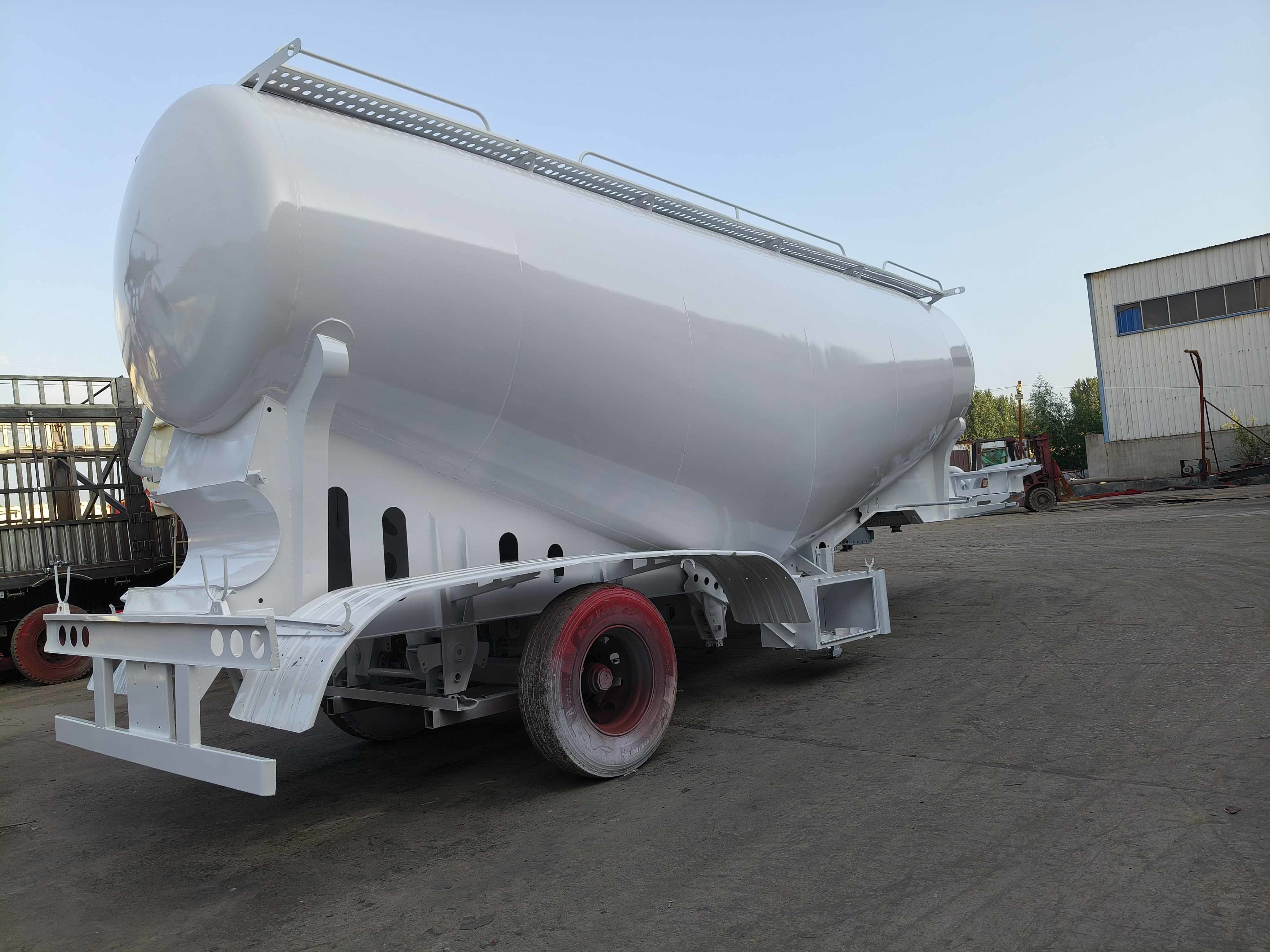3 Axle 35cbm Dry Bulk Cement Powder Truck Bulker Capacity Tanker Tank Semi Trailer