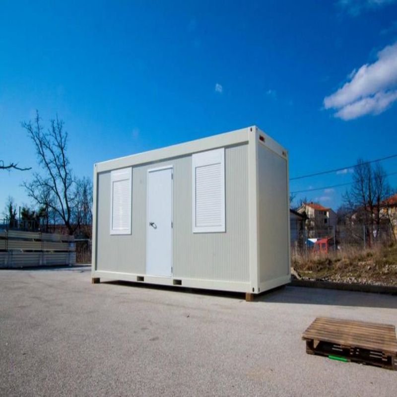 Prefab 3 Bedroom Luxury Container House With Aluminum Window And 5800*2480*2896mm