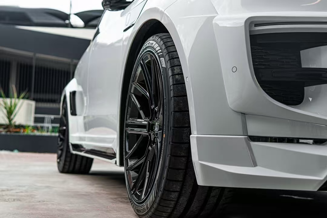 Carbon Fiber Range Rover Sport Body Kit LM Style Front Lip Car Wheel Arch