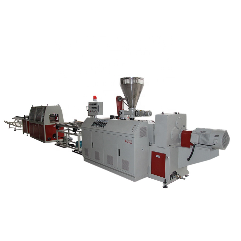 Screw L/D Ratio Other 23500 KG PVC Ceiling Panel Siding Plate Plastic Extruder Line