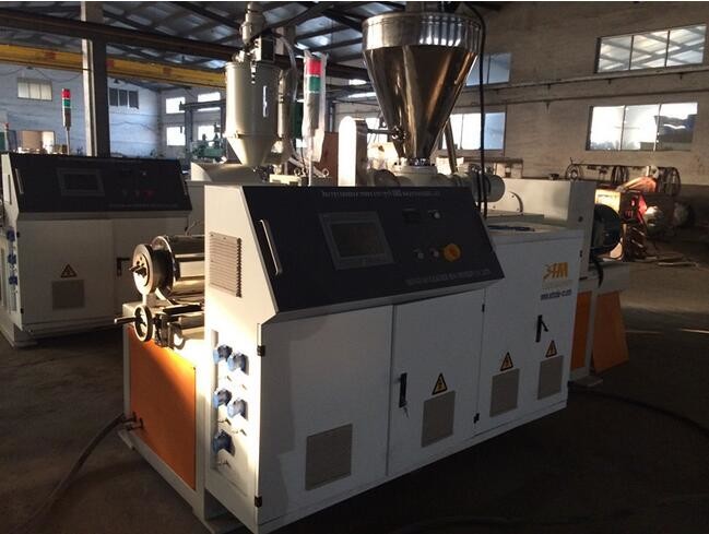 High Output Drainage PVC Plastic Pipe Extrusion Machine , Diameter 16-63mm