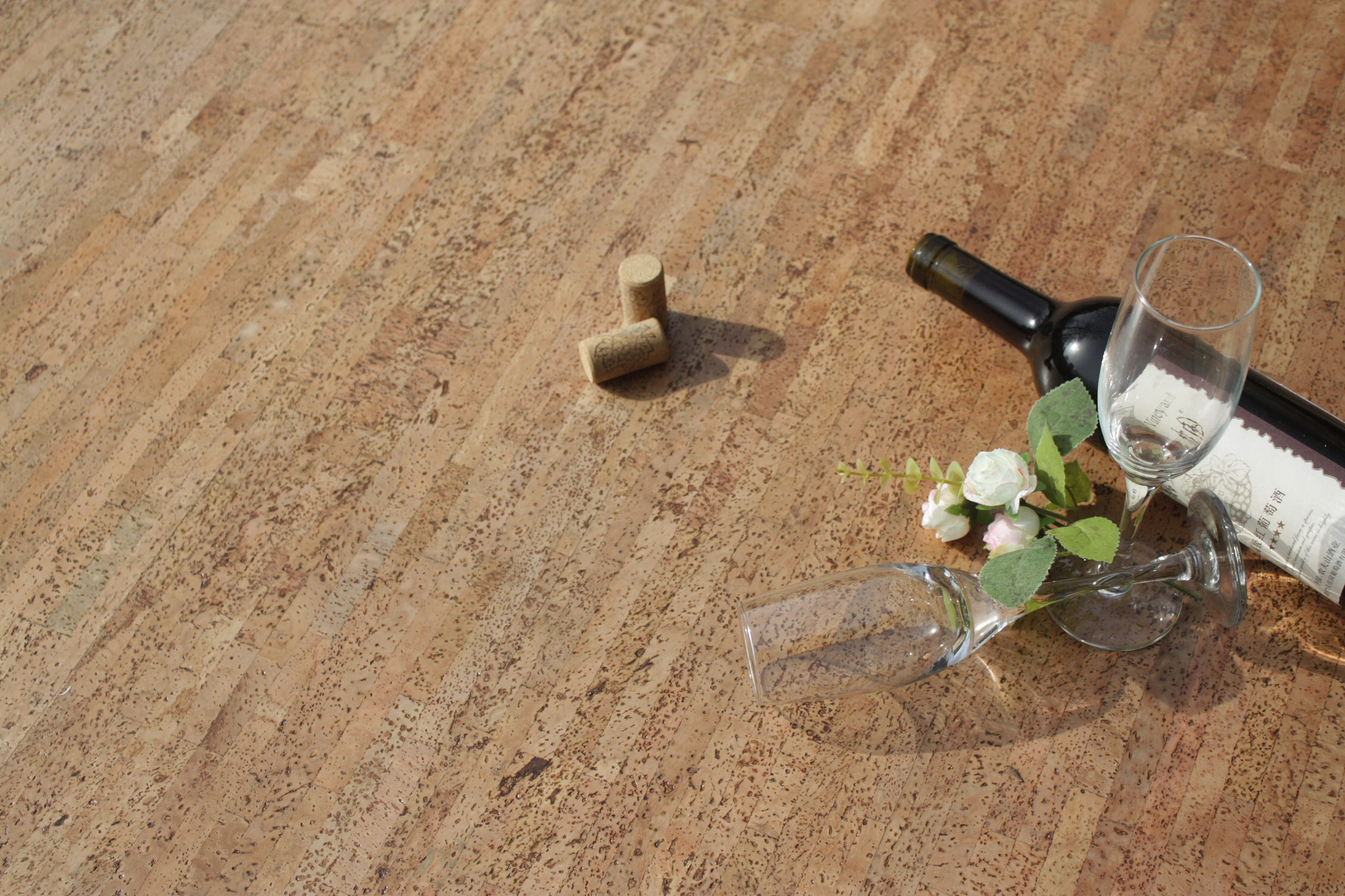 Custom Wood Floor Solution 4mm 5mm Portugal Cork Flooring Tiles with Onsite Training