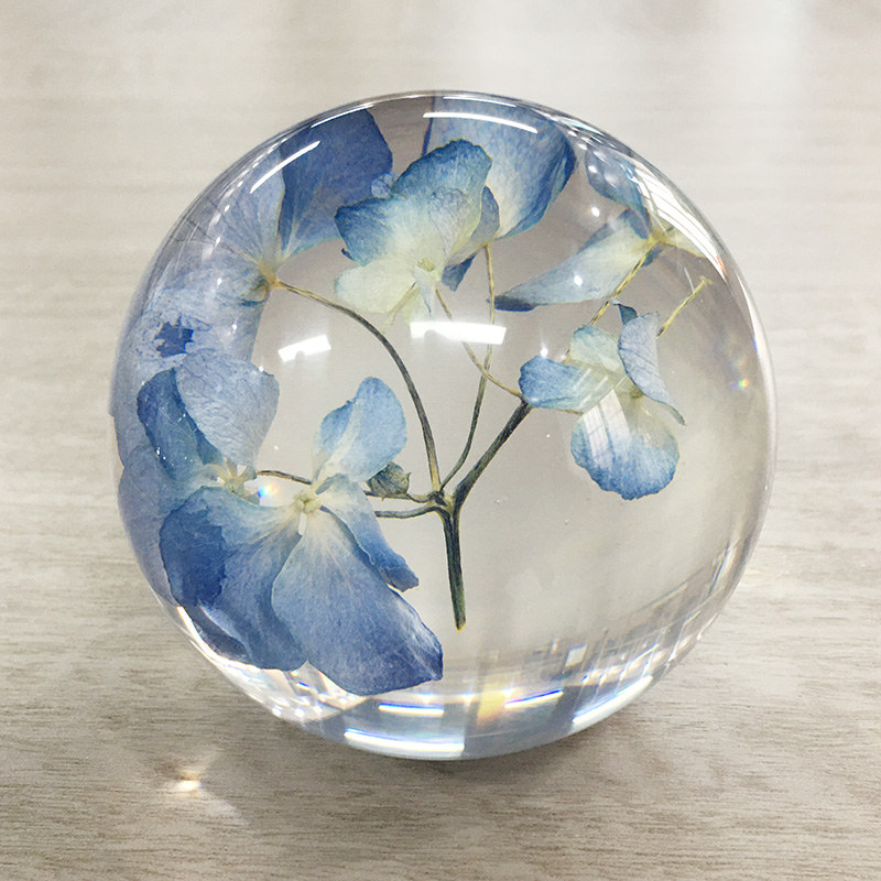 Acrylic Flower Paperweight Logo Customized For Decoration