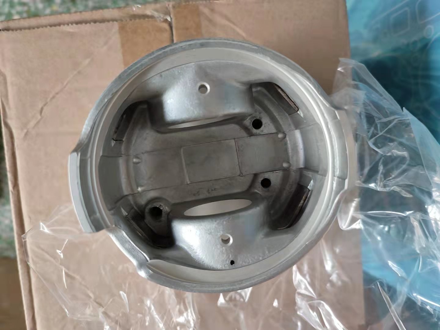 12011-90064 Nissan Genuine Spare Parts 12010-54t00 For Bd30 96mm Piston