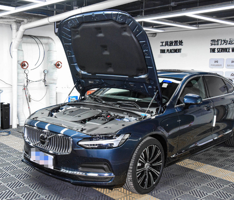 Gasoline Plus 48V 2023 VOLVO S90 B5 2.0T 250HP Luxury Version Left Hand SUV