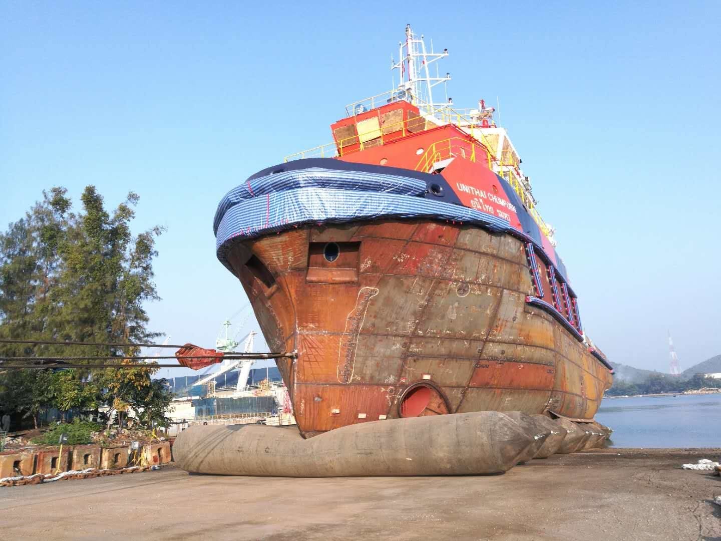 Ship Launching Inflatable Marine Airbags Customized Size CCS BV Certificated