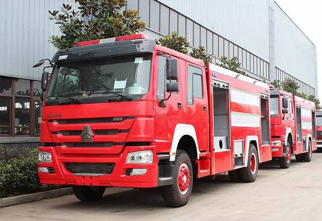 Emission Standard Euro 3-Euro 6 Fire Truck For High-Rise Building And Forest Fire Fighting