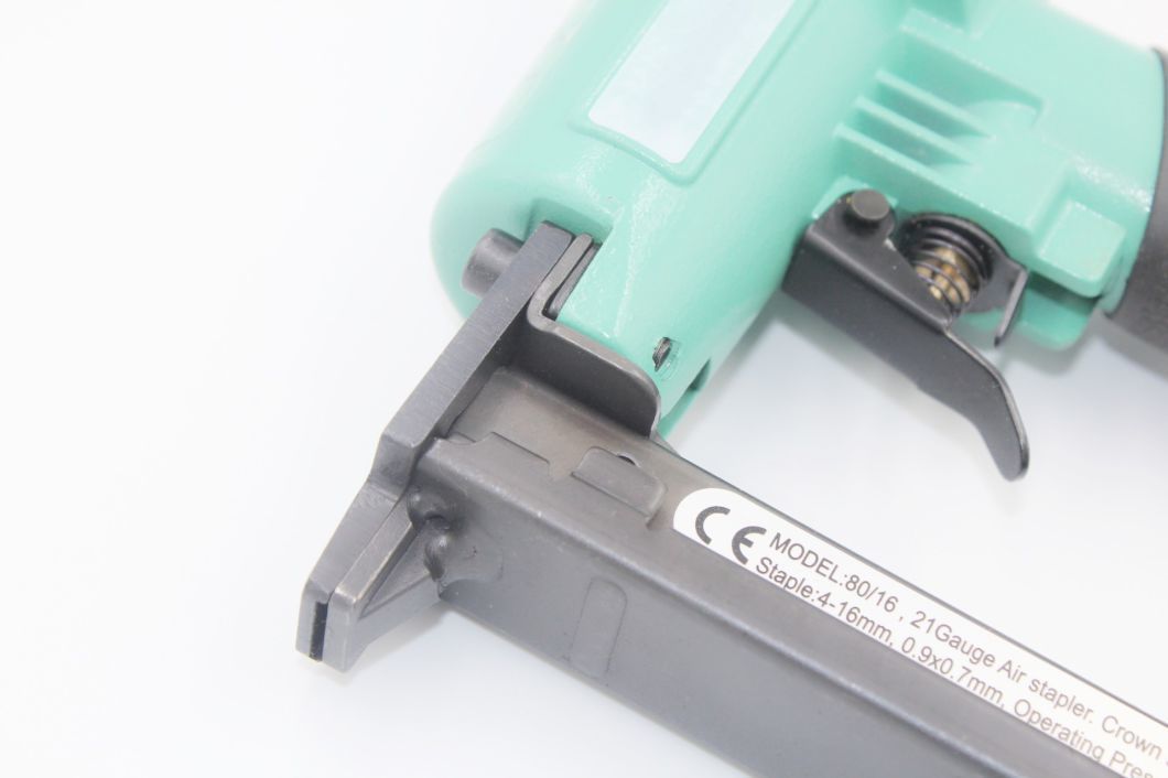 Durable 21 Gauge Fine Crown Air Pneumatic Staple Gun (Green) Air Stapler 8016 for Furniture Decoration