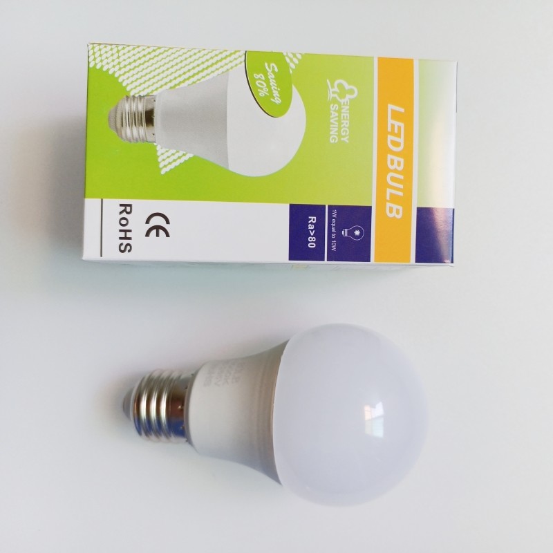 Battery LED Lamps For Home No flicker Triac dimmable 140LM/W 5years Warranty