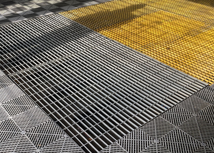 Light Structure Skid Proof Welded Steel Grating 12m Length For Driveways