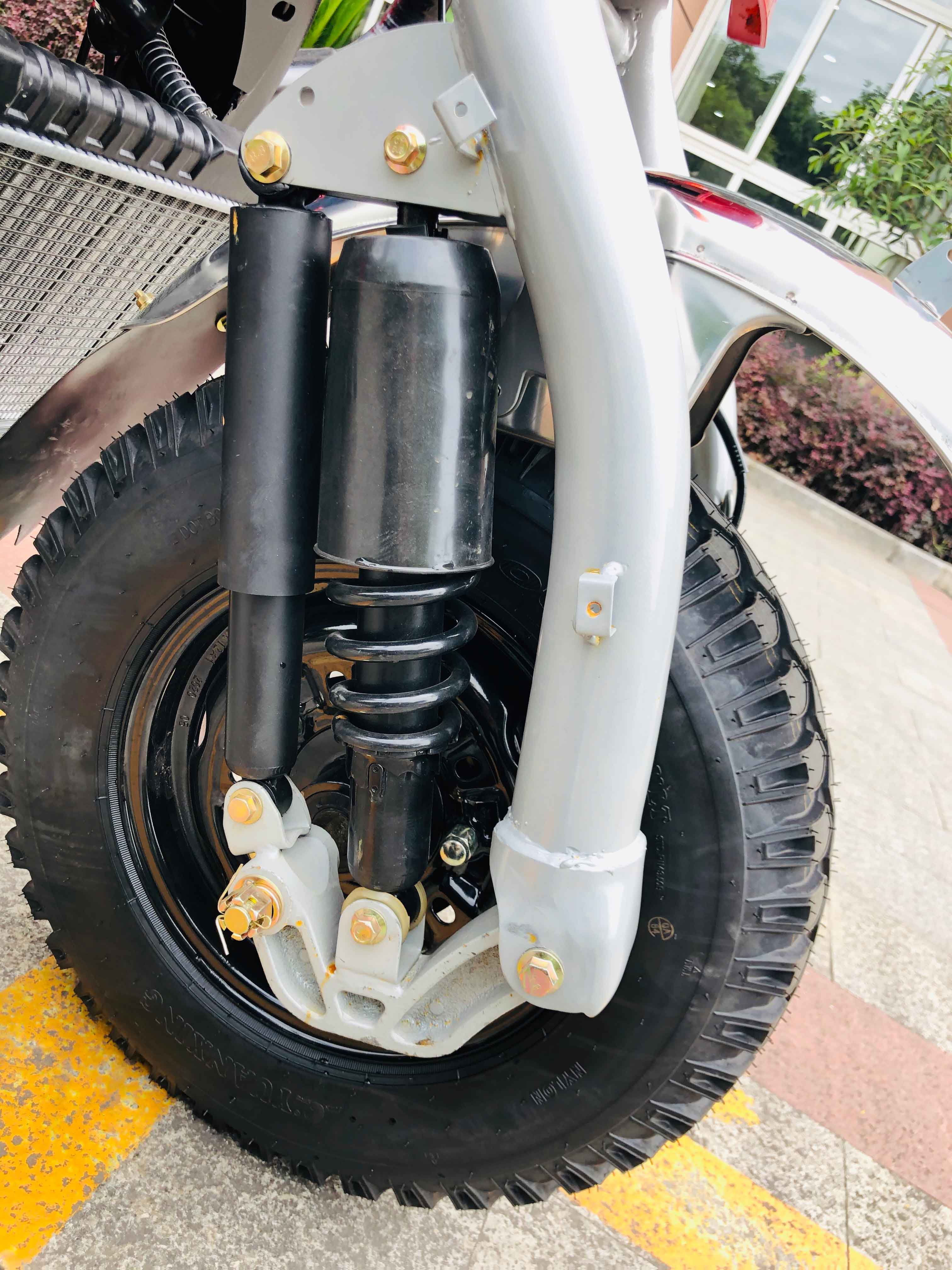 DAYANG Cargo Tricycle with Rear Axle Floating Booster King Three Wheels Motorcycle