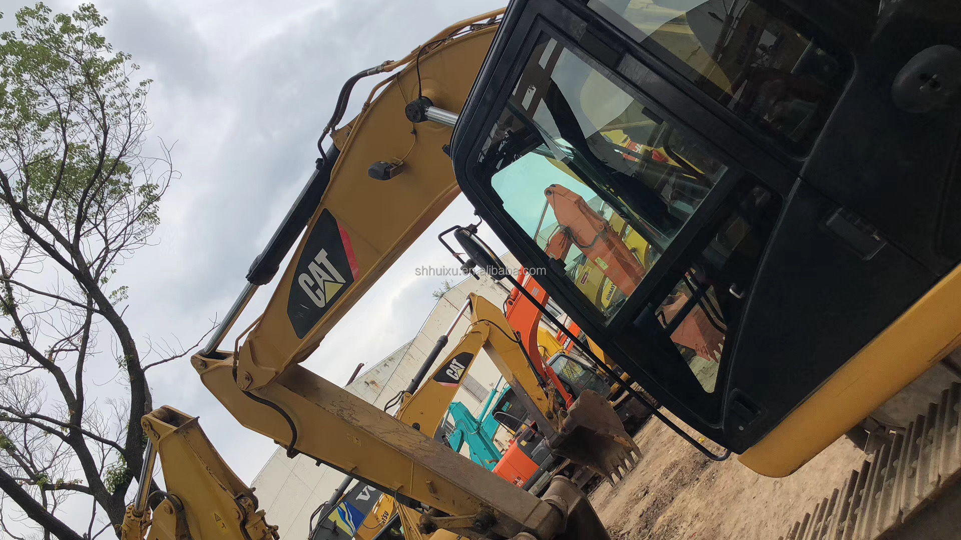 Bestselling CAT323DL Hydraulic Crawler excavator Second hand Nice quality/Used digging machine CAT320D hot sale