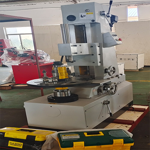 T8380 Truck And Bus Brake Disc Repair Machine With Heavy Duty Rigid Construction