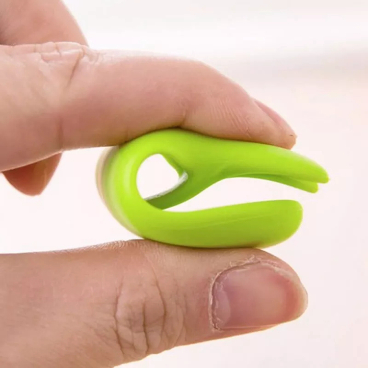 eco-friendly Silicone Cup Hanging Tool Gift Coffee Tea Spoon Holder Food Grade Silicone Rabbit Tea Bag holder