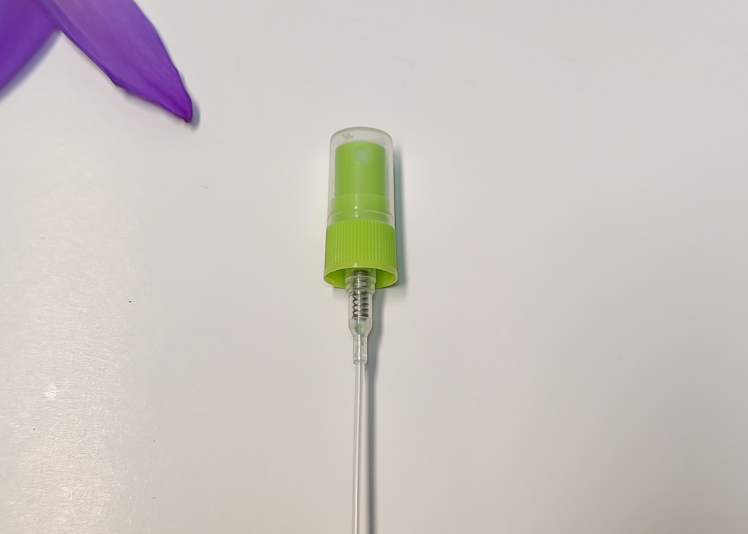 12/410 Ribbed Surface Polypropylene Perfume Sprayer Pump
