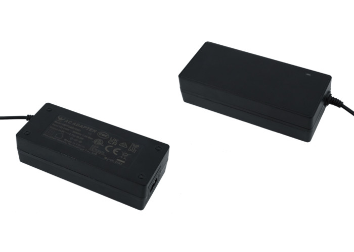 65W Slim Desktop Power Adapter Overload / Short Circuit Protection