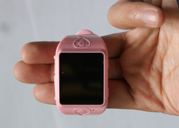 Compact LBS Child Tracker Watch Smart MTK6261 GPRS High Sensitivity