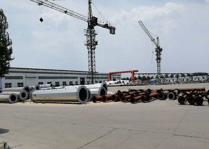 Self Supporting Mobile Angle Steel Tower , Hot-dip Galvanizing 55m 4 - Leg Cell Phone Angle Steel Tower