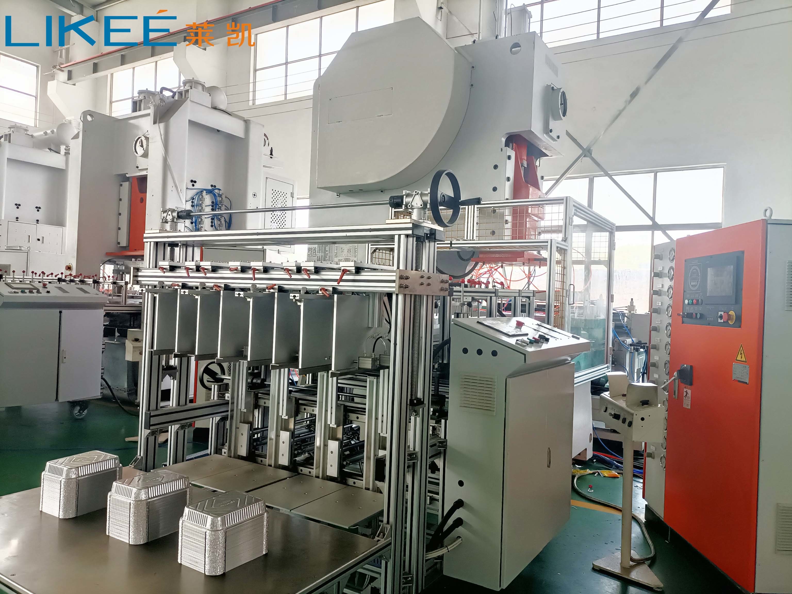 ISO 9001 Certification C Frame Aluminium Food Pan Punch Machine