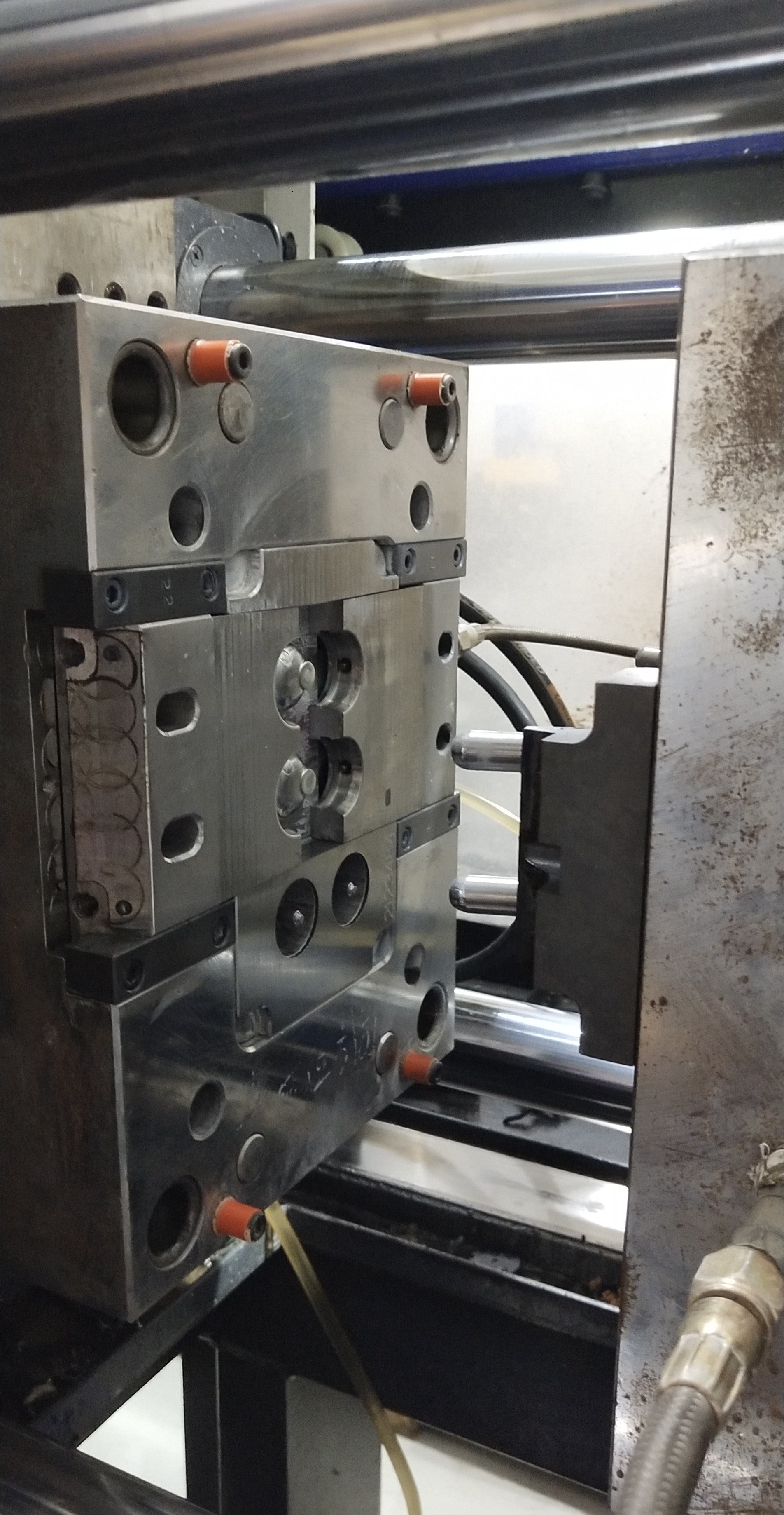 Home Appliance Routers S136H 718H Plastic Injection Molds Machined Finish