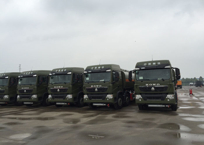 SINOTRUK 30CBM Oil Fuel Tanker Truck Computer Refueling Mobile Fuel Trucks Oil Tanker